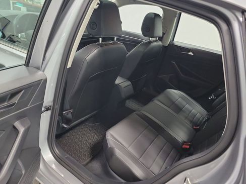 Used 2023 Volkswagen Jetta SE w/ Panoramic Sunroof Package FWD image 26