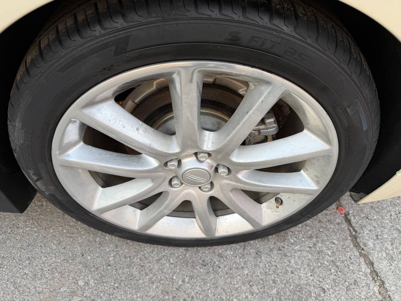 Used 2015 Lincoln MKZ Hybrid FWD image 9