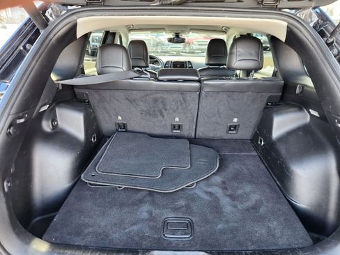 Used 2019 Jeep Cherokee Limited AWD/4WD image 47