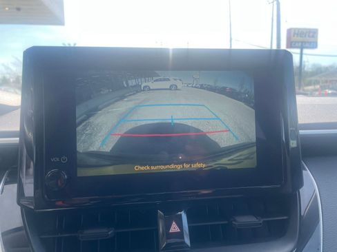 Used 2025 Toyota Corolla LE FWD image 22