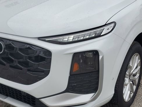 New 2026 Audi Q3 quattro 2.0T AWD/4WD image 12
