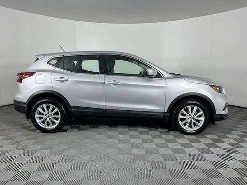 Used 2020 Nissan Rogue Sport S w/ Appearance Package FWD image 12