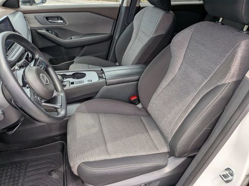 Used 2023 Nissan Rogue SV FWD image 17