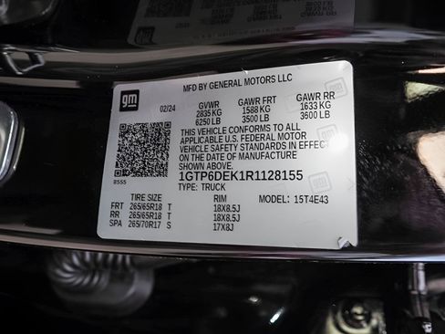 Used 2024 GMC Canyon AT4 w/ Technology Package AWD/4WD image 37