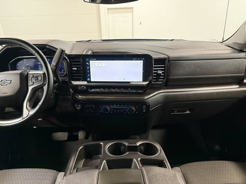 Used 2024 Chevrolet Silverado 1500 RST w/ Rally Edition AWD/4WD image 18