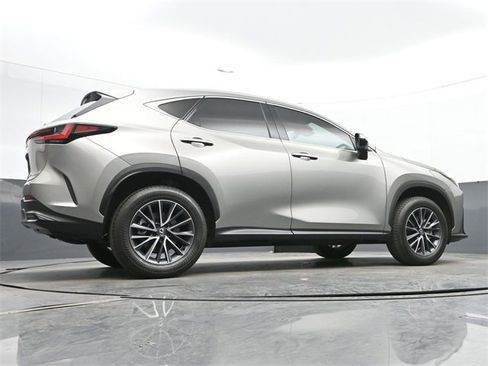 Used 2025 Lexus NX 250 FWD w/ Premium Package image 12