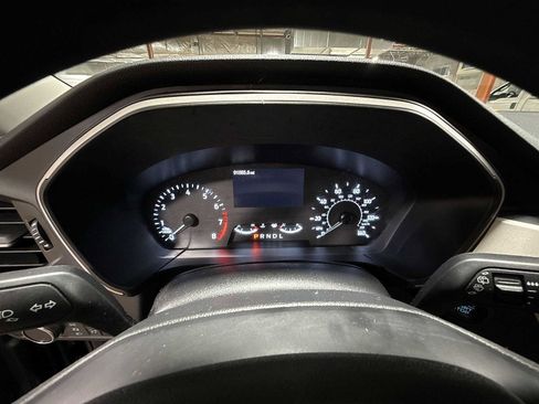 Used 2022 Ford Escape SE image 32