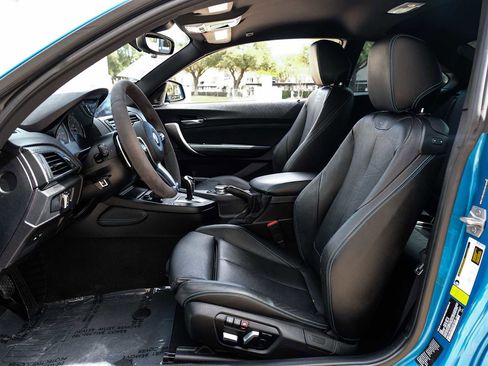 Used 2016 BMW M2 image 4