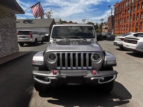 Used 2021 Jeep Wrangler Unlimited Sahara w/ Uconnect 4C Nav & Sound Group AWD/4WD image 2