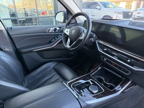 Used 2025 BMW X7 xDrive40i image 14