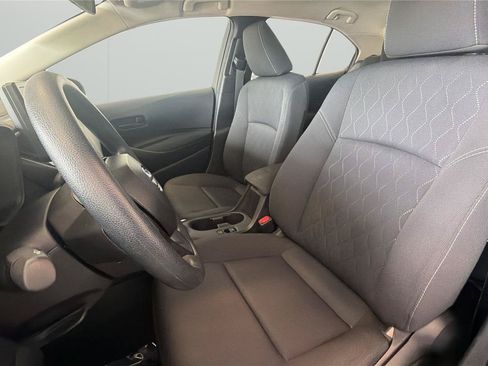 Used 2025 Toyota Corolla LE FWD image 10