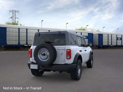 New 2025 Ford Bronco 4-Door image 8