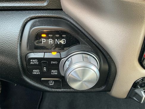 Used 2021 RAM 1500 Laramie image 29
