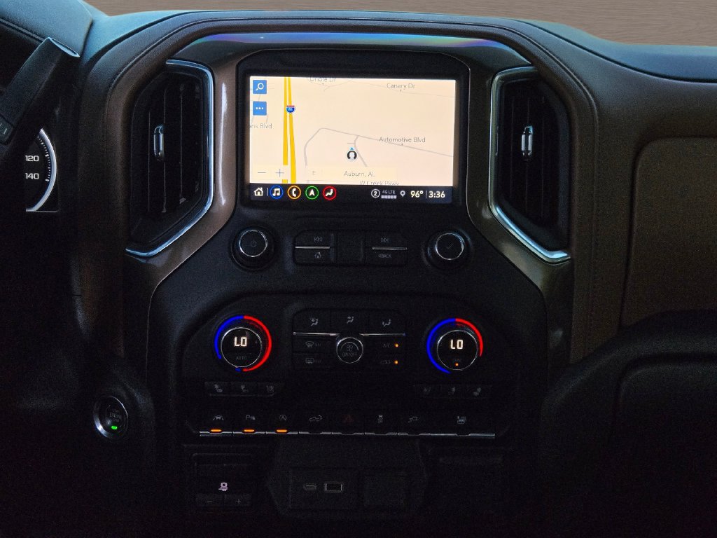 Used 2021 Chevrolet Silverado 1500 High Country w/ Technology Package AWD/4WD image 16