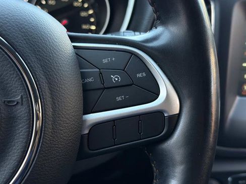 Used 2021 Jeep Compass Latitude w/ Sun and Sound Group FWD image 19