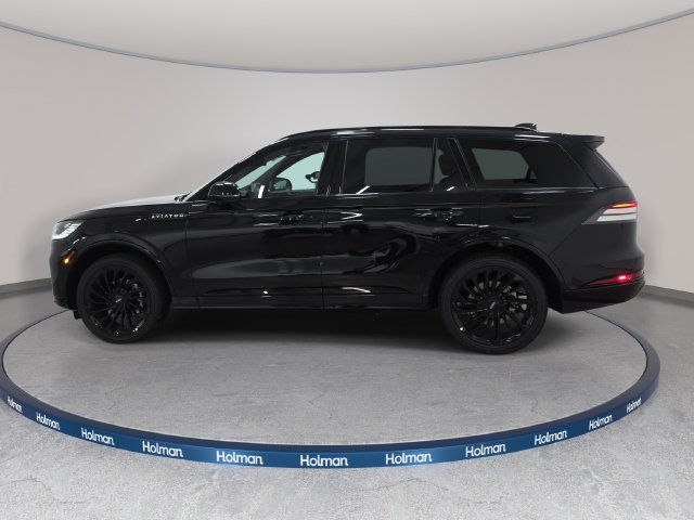 New 2027 Lincoln Aviator Reserve w/ Jet Appearance Package AWD/4WD image 8
