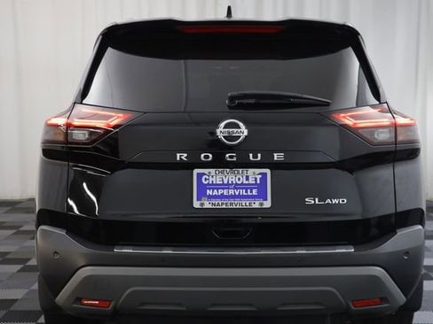 Used 2021 Nissan Rogue SL w/ Premium Package image 17