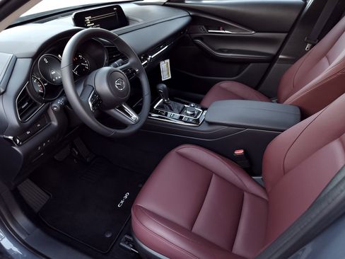 Used 2025 MAZDA CX-30 AWD 2.5 S w/ Preferred Package image 8