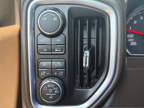 Used 2019 Chevrolet Silverado 1500 LTZ w/ LTZ Plus Package AWD/4WD image 28