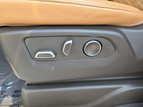 Certified 2024 Cadillac Escalade Premium Luxury AWD/4WD image 16