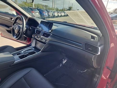 Used 2019 Honda Accord Sport image 16