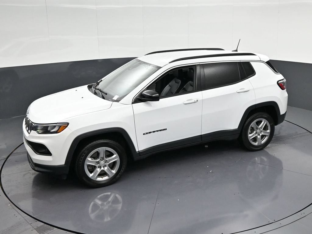 Used 2023 Jeep Compass Latitude AWD/4WD image 22
