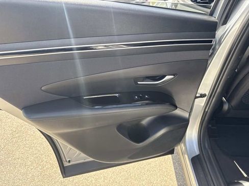 Used 2024 Hyundai Tucson Limited AWD/4WD image 17