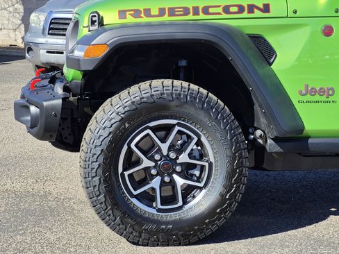 New 2026 Jeep Gladiator Rubicon w/ Steel Bumper Group image 10