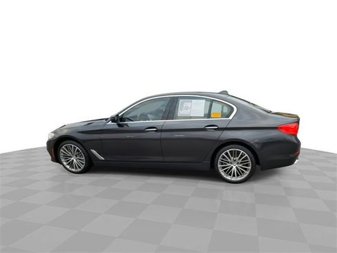 Used 2018 BMW 540i xDrive image 5