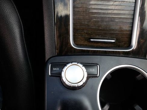 Used 2014 Mercedes-Benz GLK 350 2WD image 42