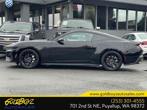 Used 2025 Ford Mustang GT Premium image 7