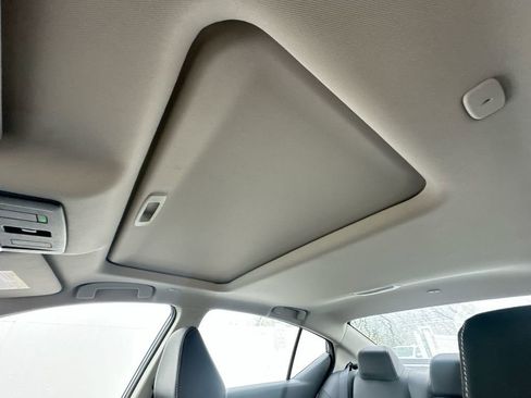 Used 2024 Nissan Altima 2.0 SR image 25