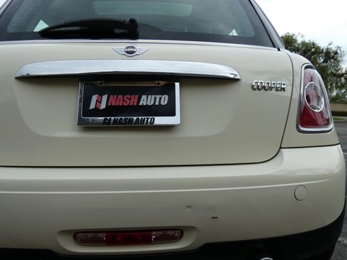 Used 2013 MINI Cooper Hardtop image 8