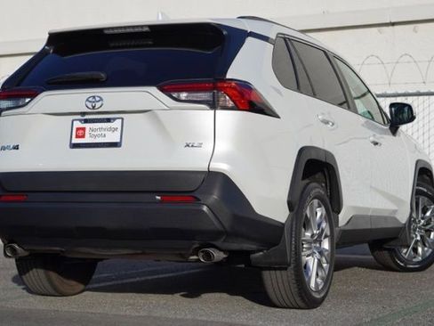 Certified 2023 Toyota RAV4 XLE Premium image 6