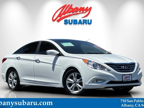 Used 2013 Hyundai Sonata Limited w/ Premium Pkg FWD image 1
