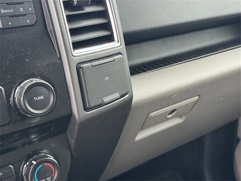 Used 2016 Ford F150 XLT image 26