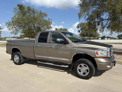 Used 2006 Dodge Ram 2500 Truck Laramie AWD/4WD image 75