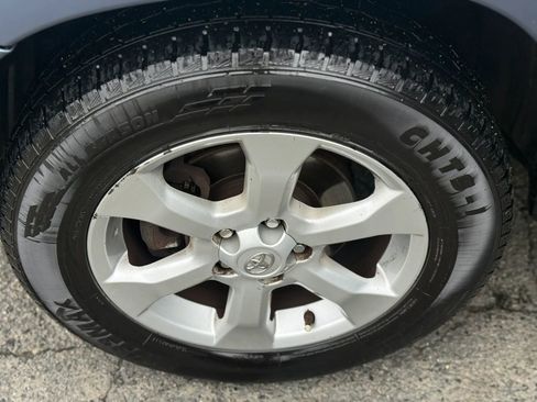 Used 2010 Toyota RAV4 Limited FWD image 31