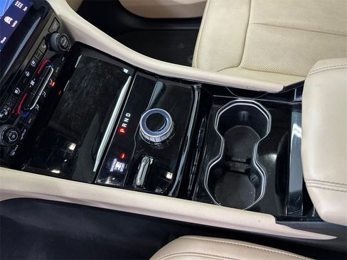 Used 2021 Jeep Grand Cherokee L Limited w/ Luxury Tech Group II image 33