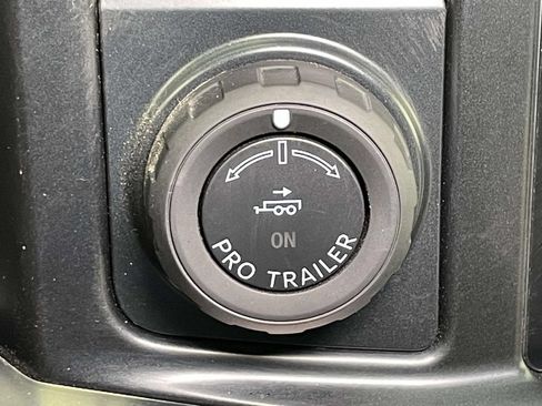 Used 2025 Ford F350 Platinum AWD/4WD image 25