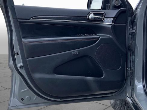 Used 2019 Jeep Grand Cherokee Trailhawk AWD/4WD image 21