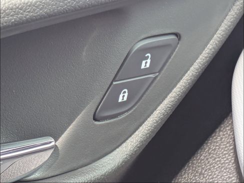 New 2027 Chevrolet Bolt RS FWD image 21