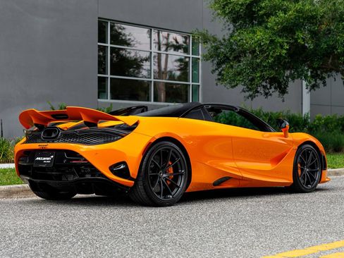 New 2027 McLaren 750S Spider RWD image 9