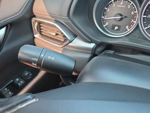 Used 2018 MAZDA CX-5 Touring w/ Preferred Equipment Package FWD image 22