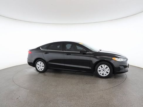 Used 2019 Ford Fusion S image 24