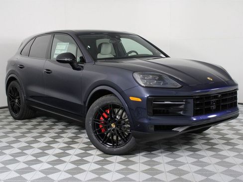 New 2026 Porsche Cayenne S image 9