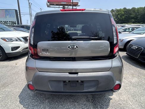 Used 2015 Kia Soul + FWD image 7