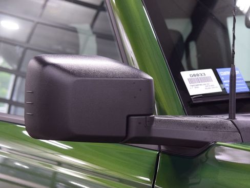 Used 2025 Ford Bronco Badlands AWD/4WD image 15