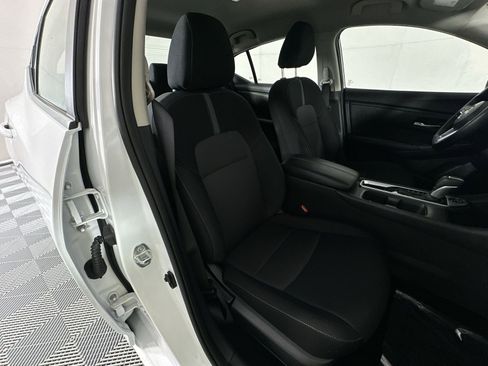 Certified 2025 Nissan Sentra SV FWD image 26