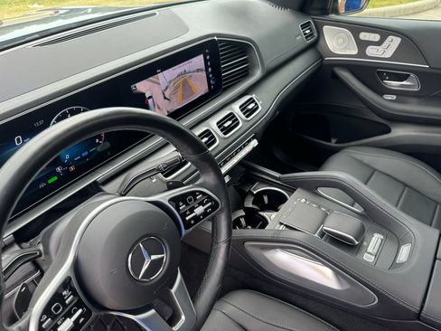 Used 2023 Mercedes-Benz GLS 450 4MATIC image 17
